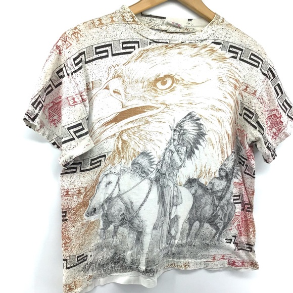 Vintage Tops - VINTAGE Single Stitch 80s All Over Native American Print Cropped Top